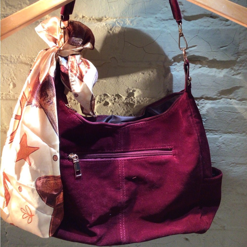 NEW! Upcycled Ruxpinsrags Elegant Burgundy Women's Bag with Scarf Accent - Picture 4 of 4